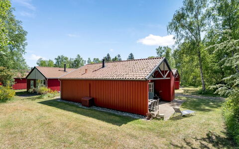 Duende - 200M from the Sea: Dak, Huis, Huis, Verblijf, Deur, Siding, Dek, Veranda, Plank, Hardwood