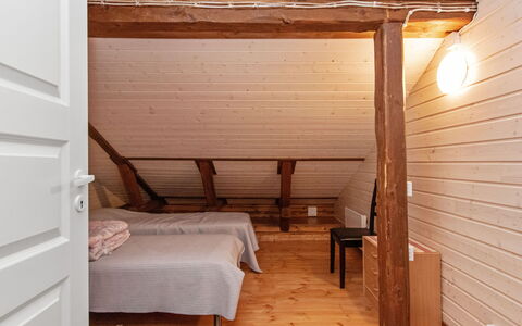Kaislajärven Huvila: Meubilair, Interieur Ontwerp, Flooring, Verdieping, Tafel, Plafond, Keuken En Eettafel, Verlichting, Stoel, Huis