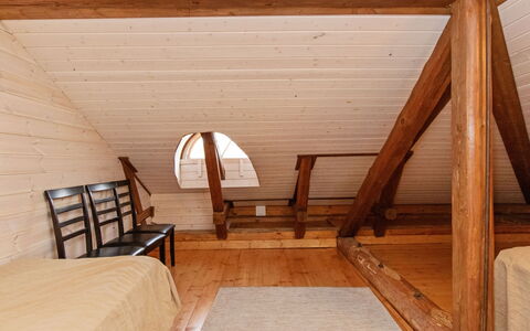 Kaislajärven Huvila: Meubilair, Interieur Ontwerp, Flooring, Verdieping, Tafel, Plafond, Keuken En Eettafel, Verlichting, Stoel, Huis