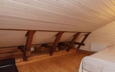 Kaislajärven Huvila: Meubilair, Interieur Ontwerp, Flooring, Verdieping, Tafel, Plafond, Keuken En Eettafel, Verlichting, Stoel, Huis
