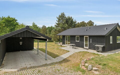Vojdan - 600M from the Sea: Huis, Dak, Huis, Verblijf, Menselijke Nederzetting, Siding, Landgoed, Schaduw, Garden Gebouwen, Oprit