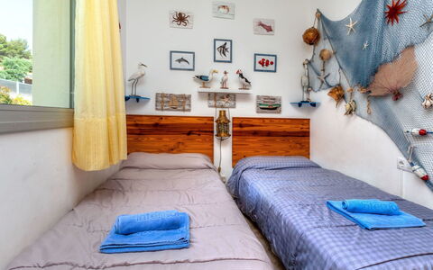 Fane de Baix i: Meubilair, Eigendom, Comfort, Blauw, Azure, Hout, Textiel, Interieur Ontwerp, Bed, Verdieping