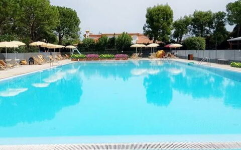 Suite Mareconero: Water, Eigendom, Lucht, Azure, Fabriek, Zwembad, Boom, Vrije Tijd, Samengesteld Materiaal