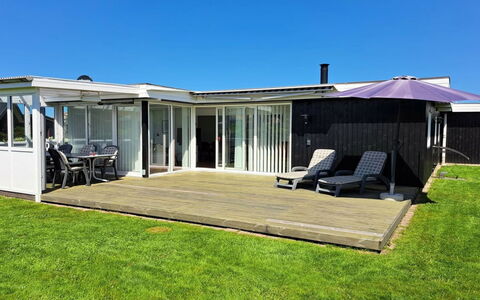 Myrte - 300M from the Sea: Huis, Schaduw, Werf, Dek, Outdoor Structuur, Veranda, Villa