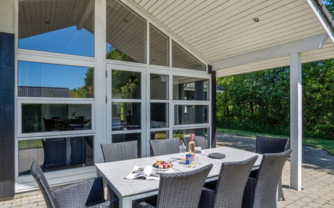 Gunva - 30Km from the Sea: Deur, Schaduw, Veranda, Buitenmeubels, Plafond, Patio, Outdoor Structuur, Luifel, Dek, Stoel