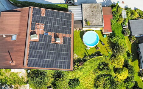 Zur Schönen Aussicht: Venster, Gebouw, Natuur, Zonne Energie, Zonne-Energie, Fabriek, Gras, Huis, Stedelijk Ontwerp