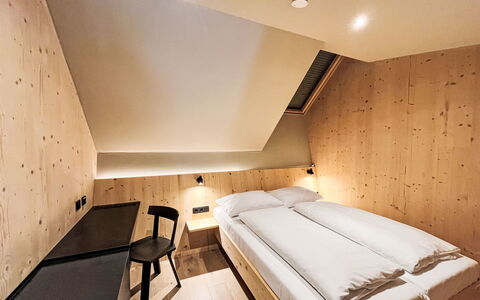 Irdning - Donnersbachtal 651: Gebouw, Meubilair, Eigendom, Comfort, Licht, Huis, Hout, Interieur Ontwerp, Bed
