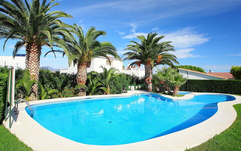 El Paraiso: Zwembad, Eigendom, Onroerend Goed, Vakantie, Toevlucht, Palmboom, Azure, Water, Vrije Tijd, Boom