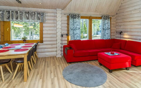 Rukanlyhty: Hout, Meubilair, Interieur Ontwerp, Flooring, Huis, Plafond, Woonkamer, Verdieping, Verblijf, Kamer