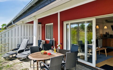 Niyazi - 6Km from the Sea: Hout, Dak, Architectuur, Huis, Huis, Verblijf, Siding, Hardwood, Helling, Landgoed