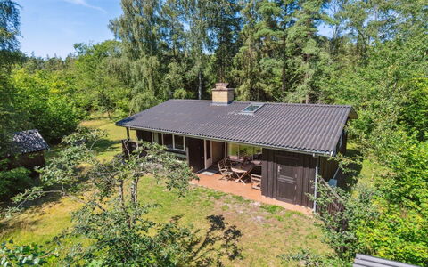Gullmaj - 200M from the Sea: Hout, Dak, Architectuur, Huis, Huis, Verblijf, Siding, Hardwood, Helling, Landgoed