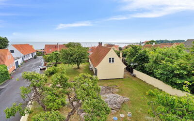 Øde - 100M from the Sea
