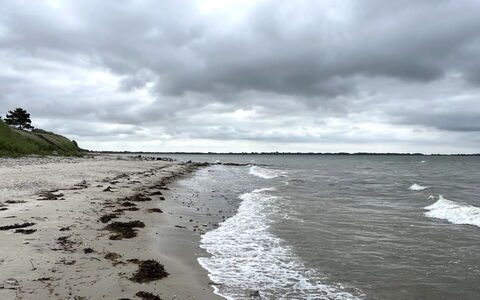 Manko - 250M from the Sea: Lucht, Water, Zwemwater, Strand, Natuurlijke Omgeving, Kust, Wolk, Horizon, Kust