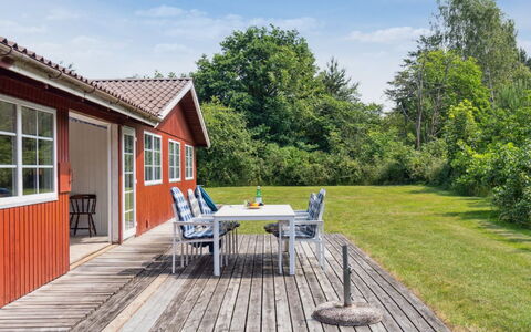 Fritza - 500M from the Sea: Bergachtig Landvormen, Berg, Heuvel, Bergketen, Heuvel Station, Menselijke Nederzetting, Stedelijk Ontwerp, Alpen, Vallei, Top