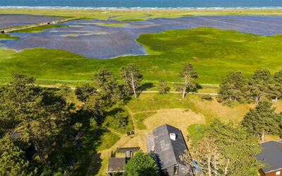 Felis - 575M from the Sea
