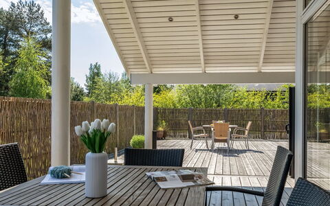 Gudlaug - 1Km from the Sea: Dak, Huis, Huis, Verblijf, Deur, Siding, Dek, Veranda, Plank, Hardwood