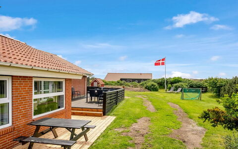 Elviira - 600M from the Sea: Gras, Grasland, Landschap, Ecoregio, Plain, Plantengemeenschap, Land Lot, Buitenmeubels, Prairie, Shrubland