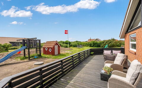 Elviira - 600M from the Sea: Gras, Grasland, Landschap, Ecoregio, Plain, Plantengemeenschap, Land Lot, Buitenmeubels, Prairie, Shrubland