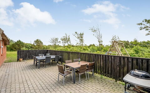 Birette - 1.2Km from the Sea: Meubilair, Interieur Ontwerp, Flooring, Verdieping, Plafond, Kamer, Stoel, Tafel, Appartement, Keuken En Eettafel