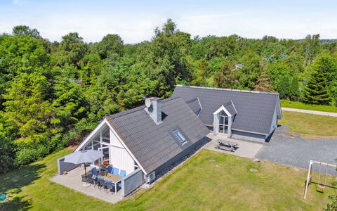 Ardan - 450M from the Sea: Gras, Grasland, Landschap, Ecoregio, Plain, Plantengemeenschap, Land Lot, Buitenmeubels, Prairie, Shrubland
