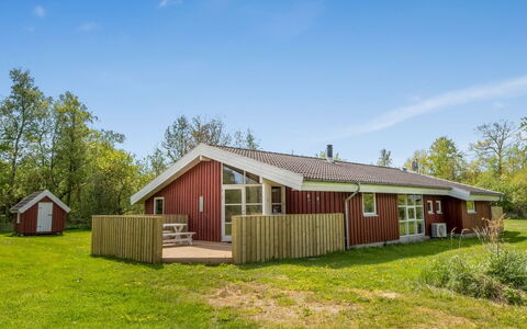 Bruna - 300M from the Sea: Gras, Grasland, Land Lot, Verblijf, Landelijk Gebied, Weide, Garden Gebouwen, Tuin, Schuur