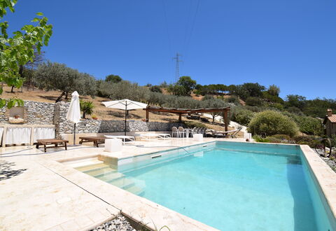 Villa Roccella Ionica, Sea View, a c: Water, Fabriek, Lucht, Zwembad, Gebouw, Boom, Buitenmeubels, Vrije Tijd, Samengesteld Materiaal, Landschap