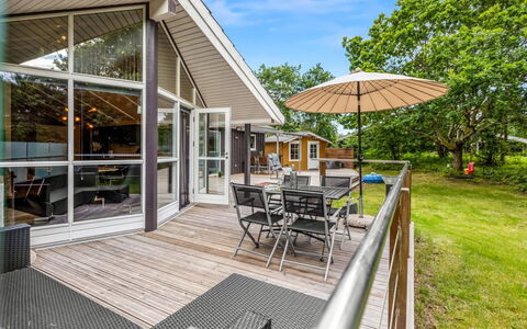 Aiva - from the Sea: Toevlucht, Zwembad, Landgoed, Schaduw, Landscaping, Eco Hotel, Hotel, Villa