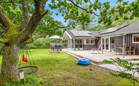 Aiva - from the Sea: Toevlucht, Zwembad, Landgoed, Schaduw, Landscaping, Eco Hotel, Hotel, Villa