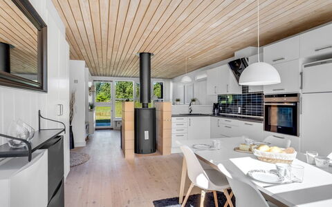 Clea - 300M from the Sea: Huis, Dak, Huis, Verblijf, Schuur, Garden Gebouwen, Siding, Werf, Blokhut, Hut