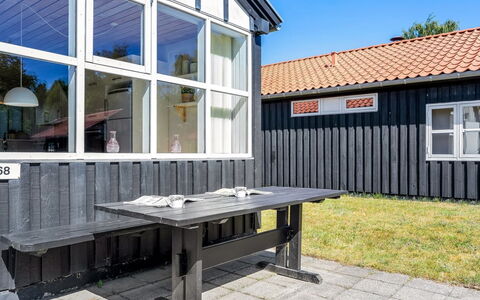 Clea - 300M from the Sea: Huis, Dak, Huis, Verblijf, Schuur, Garden Gebouwen, Siding, Werf, Blokhut, Hut