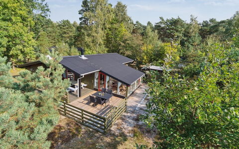 Srebrenka - 350M from the Sea: Hout, Dak, Architectuur, Huis, Huis, Verblijf, Siding, Hardwood, Helling, Landgoed