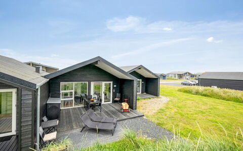 Antonelle - from the Sea: Meubilair, Interieur Ontwerp, Flooring, Verdieping, Plafond, Kamer, Stoel, Tafel, Appartement, Keuken En Eettafel