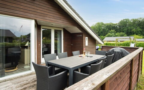 Telli - 350M from the Sea: Huis, Huis, Deur, Dak, Verblijf, Landgoed, Tuin, Schaduw, Siding, Werf