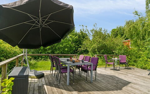 Lovisa - 7Km from the Sea: Zwembad, Buitenmeubels, Meubilair, Toevlucht, Flagstone, Eco Hotel, Schaduw, Stoel, Vrije Tijd, Landgoed