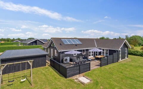 Hakan - 900M from the Sea: Gras, Huis, Dak, Verblijf, Huis, Struik, Boerderij, Land Lot, Landelijk Gebied
