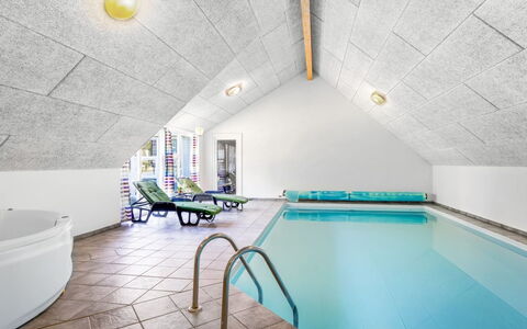 Hera: Plafond, Zolder, Daylighting, Toevlucht, Ontwerp, Hotel, Tegel, Zwembad