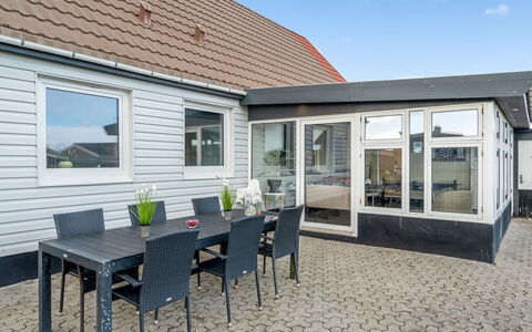 Darja - 300M from the Sea: Huis, Dak, Huis, Verblijf, Schuur, Garden Gebouwen, Siding, Werf, Blokhut, Hut