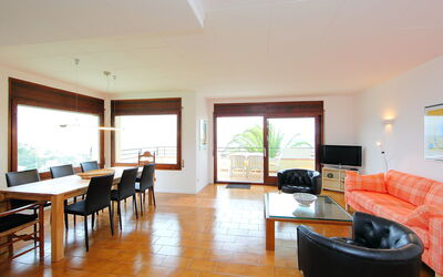 Las Alondras 325.1: Kamer, Eigendom, Woonkamer, Gebouw, Meubilair, Verdieping, Interieur Ontwerp, Hardwood, Huis, Onroerend Goed