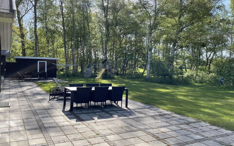 Patrice - 300M from the Sea: Hout, Huis, Veranda, Dek, Hardwood, Dak, Beits, Houten Vloer, Eco Hotel