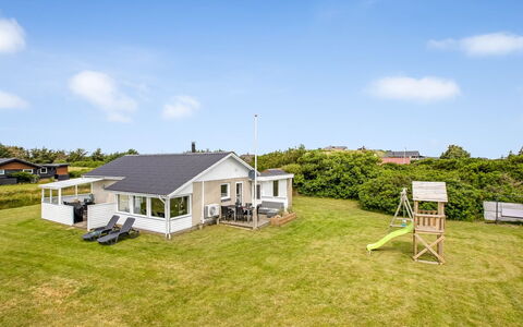 Hejdi - 650M from the Sea: Huis, Huis, Verblijf, Landgoed, Boerderij, Veranda