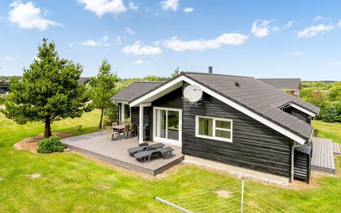 Lissi - 3.5Km from the Sea: Gras, Grasland, Landschap, Ecoregio, Plain, Plantengemeenschap, Land Lot, Buitenmeubels, Prairie, Shrubland