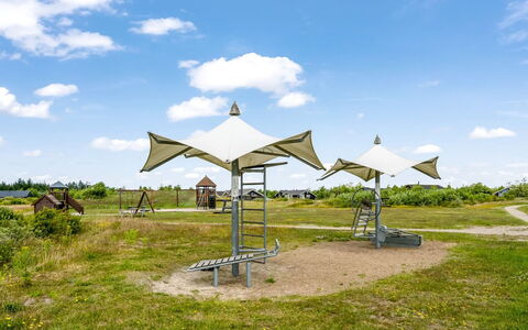 Lissi - 3.5Km from the Sea: Gras, Grasland, Landschap, Ecoregio, Plain, Plantengemeenschap, Land Lot, Buitenmeubels, Prairie, Shrubland