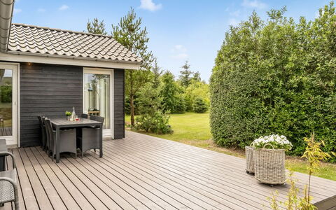 Lissi - 3.5Km from the Sea: Gras, Grasland, Landschap, Ecoregio, Plain, Plantengemeenschap, Land Lot, Buitenmeubels, Prairie, Shrubland