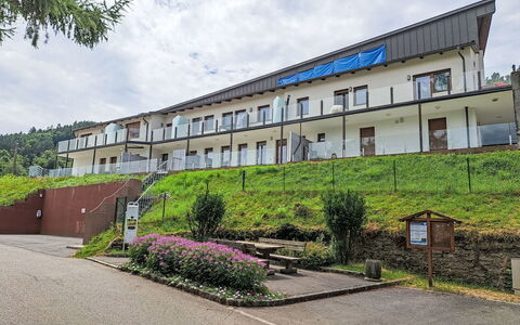 Reifnitz 300: Menselijke Nederzetting, Landgoed, Balkon, Hek