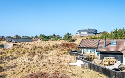Emin - 700M from the Sea