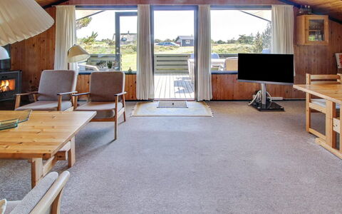 Srebrenka - 1.2Km from the Sea: Meubilair, Flooring, Interieur Ontwerp, Plafond, Hout, Verdieping, Kamer, Woonkamer, Huis, Stoel