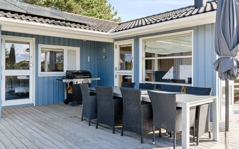 Ilsi - 275M from the Sea: Huis, Verblijf, Veranda, Siding, Boerderij, Outdoor Structuur