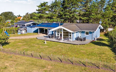 Ilsi - 275M from the Sea: Huis, Verblijf, Veranda, Siding, Boerderij, Outdoor Structuur