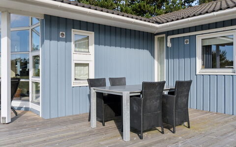 Ilsi - 275M from the Sea: Huis, Verblijf, Veranda, Siding, Boerderij, Outdoor Structuur
