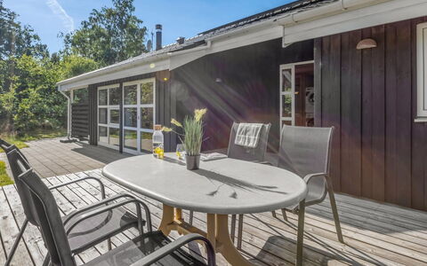 Brunetta - 350M from the Sea: Hout, Huis, Veranda, Dek, Hardwood, Dak, Beits, Houten Vloer, Eco Hotel